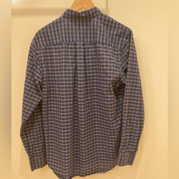 Van Heusen Long-Sleeve Button Down - Picture 2 of 2